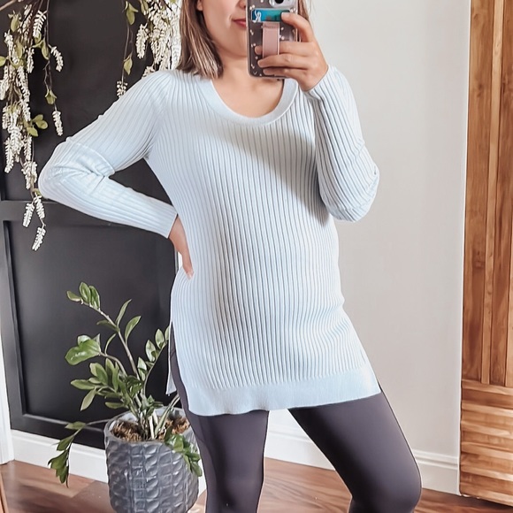 Athleta Glacial blue Lincoln Park Ribeed Crew Neck Sweater. Size S - Picture 12 of 13